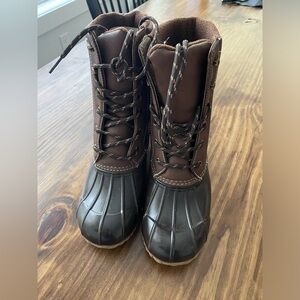 Woman's size 8 boots